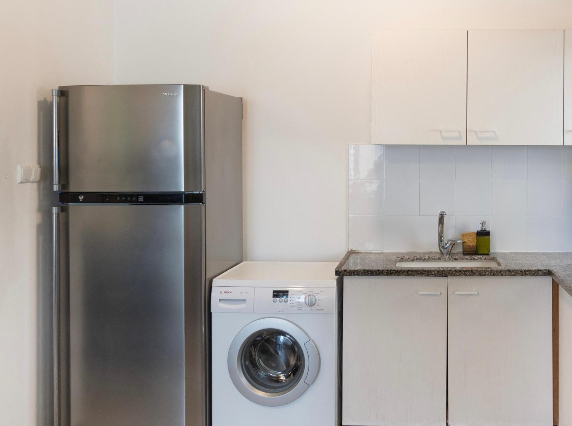 Eliezer Ben Yehuda Residence With Shelter Tel Aviv Bagian luar foto