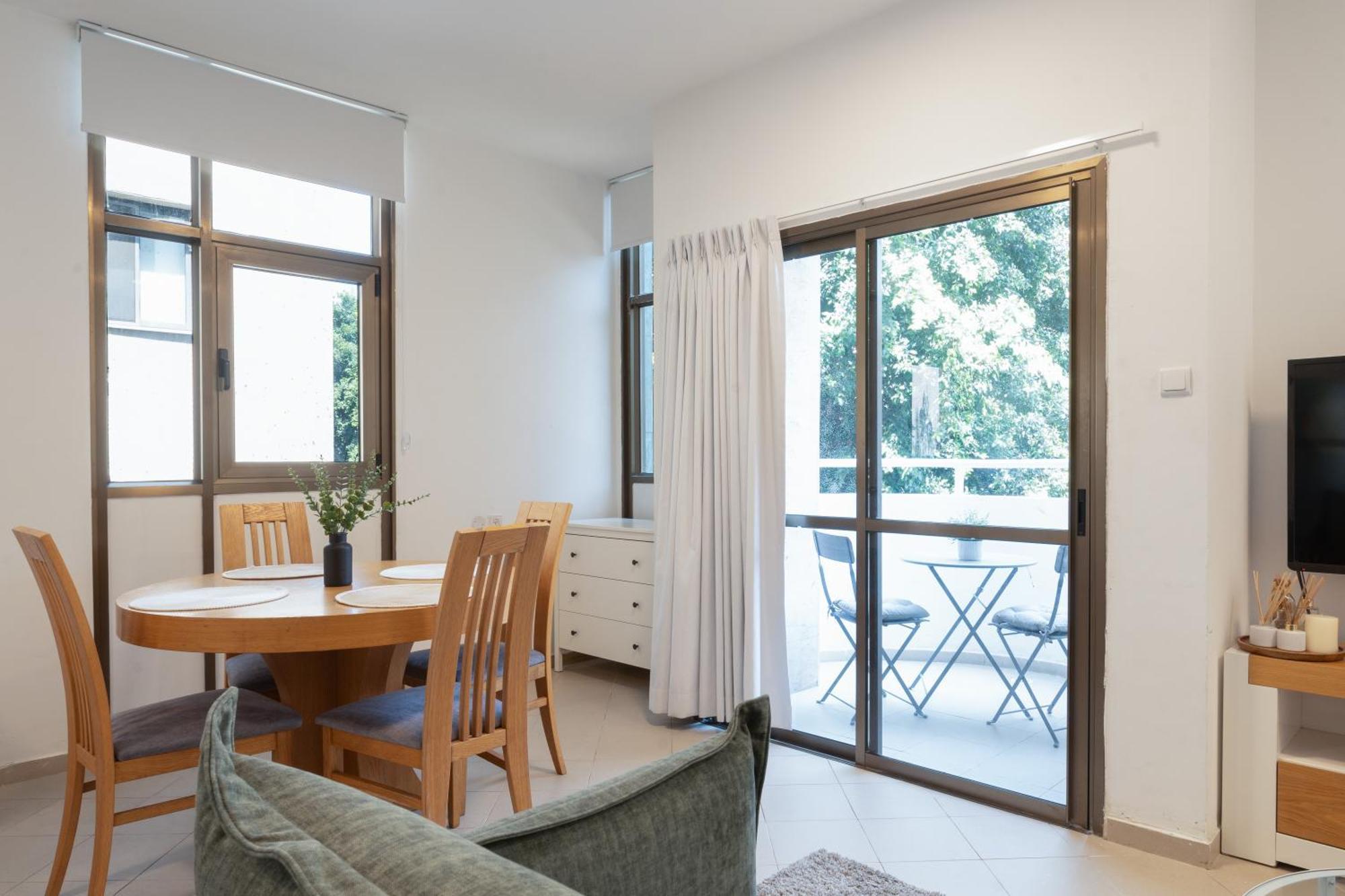 Eliezer Ben Yehuda Residence With Shelter Tel Aviv Bagian luar foto