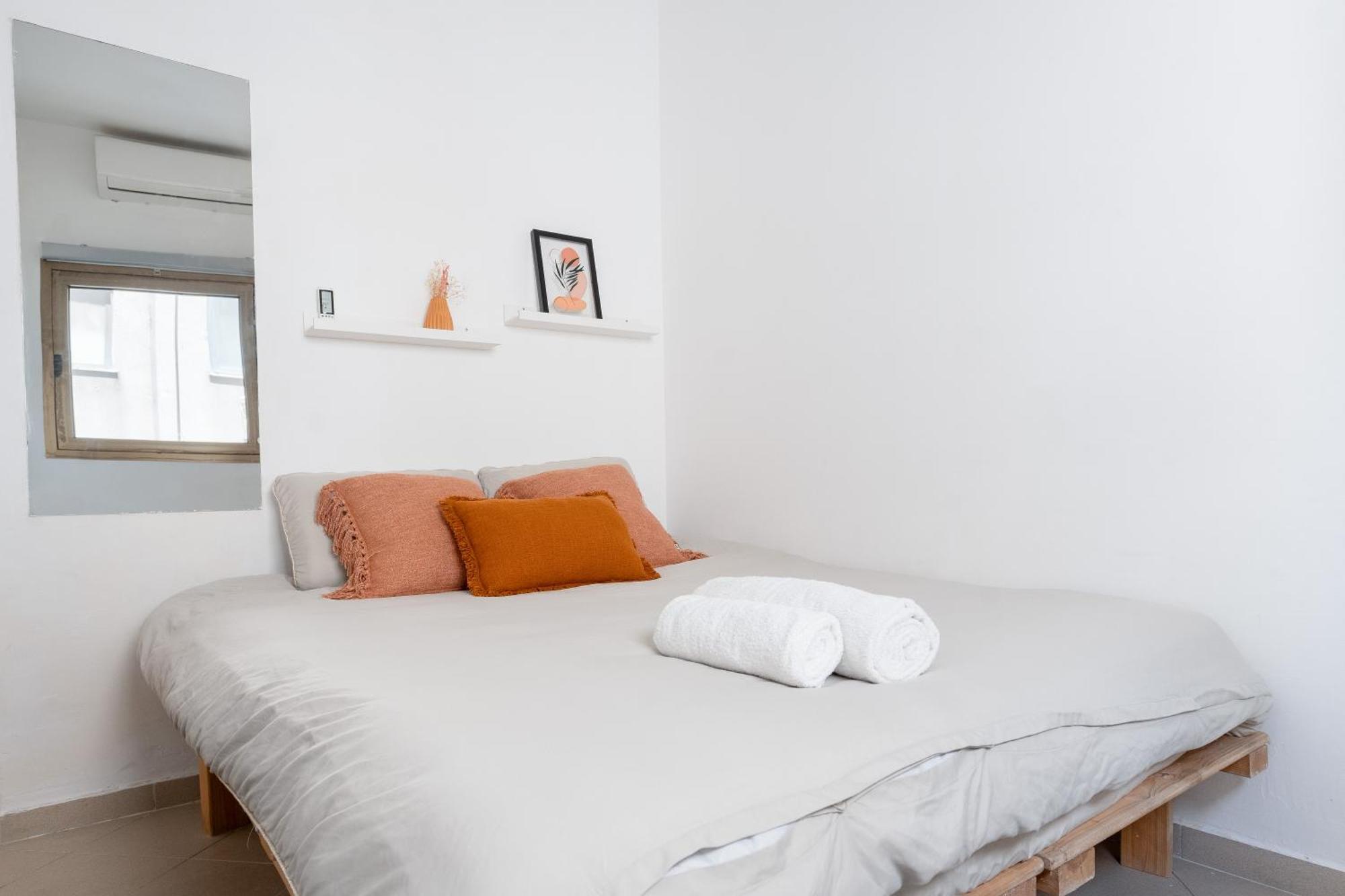 Eliezer Ben Yehuda Residence With Shelter Tel Aviv Bagian luar foto