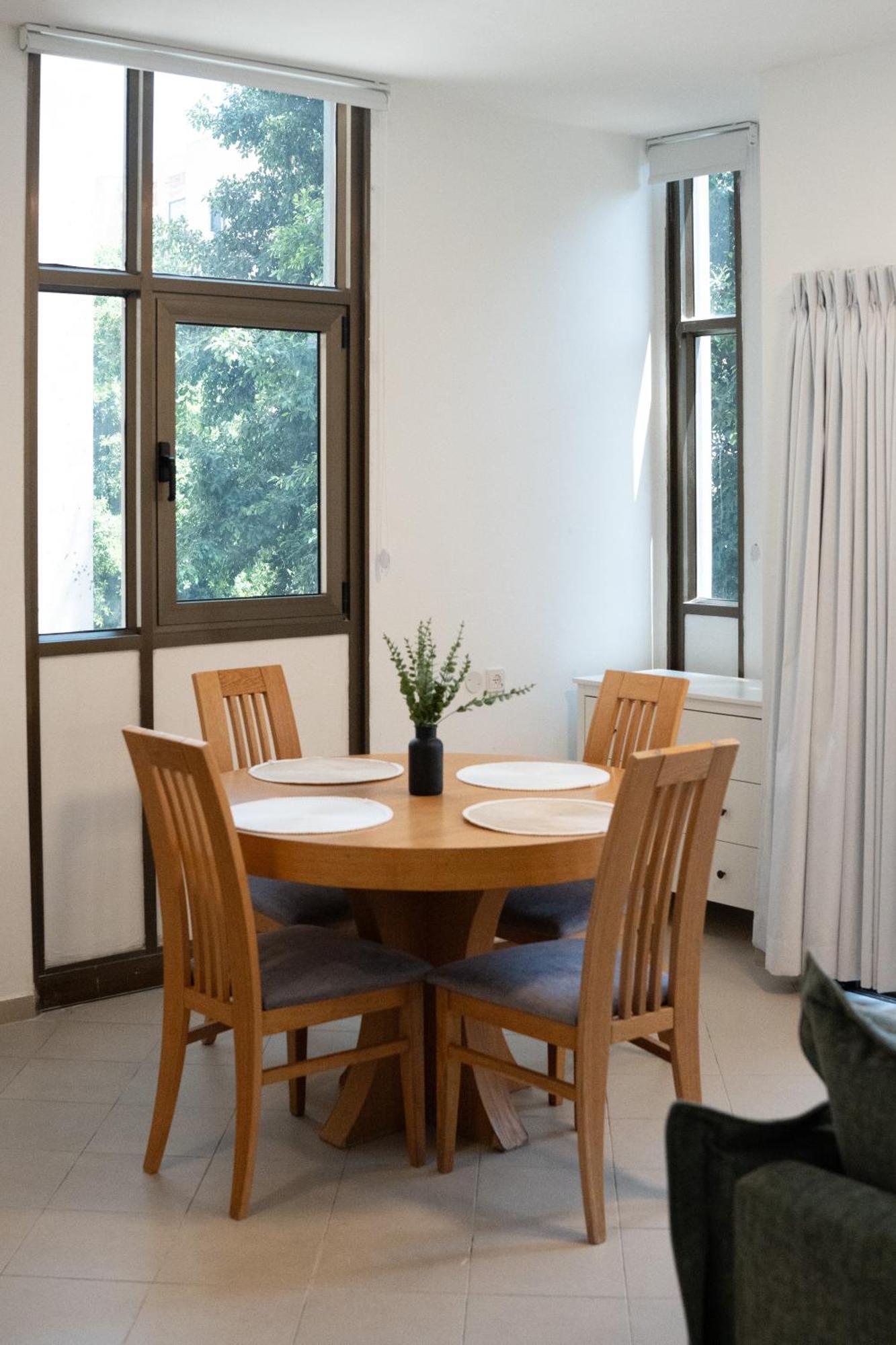 Eliezer Ben Yehuda Residence With Shelter Tel Aviv Bagian luar foto